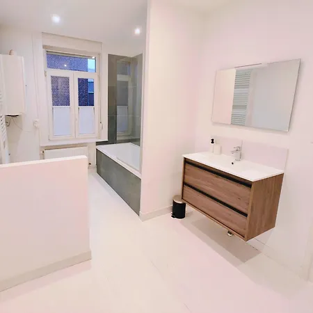 Maison Familiale Avec Terrasse Pour 7 Personnes Holiday home *